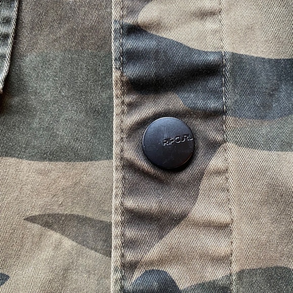 VTG Ripcurl Camo Jacket - Picture 5 of 9